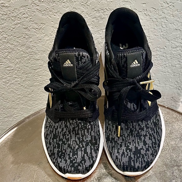 Adidas Bounce size 8 - Picture 2 of 7